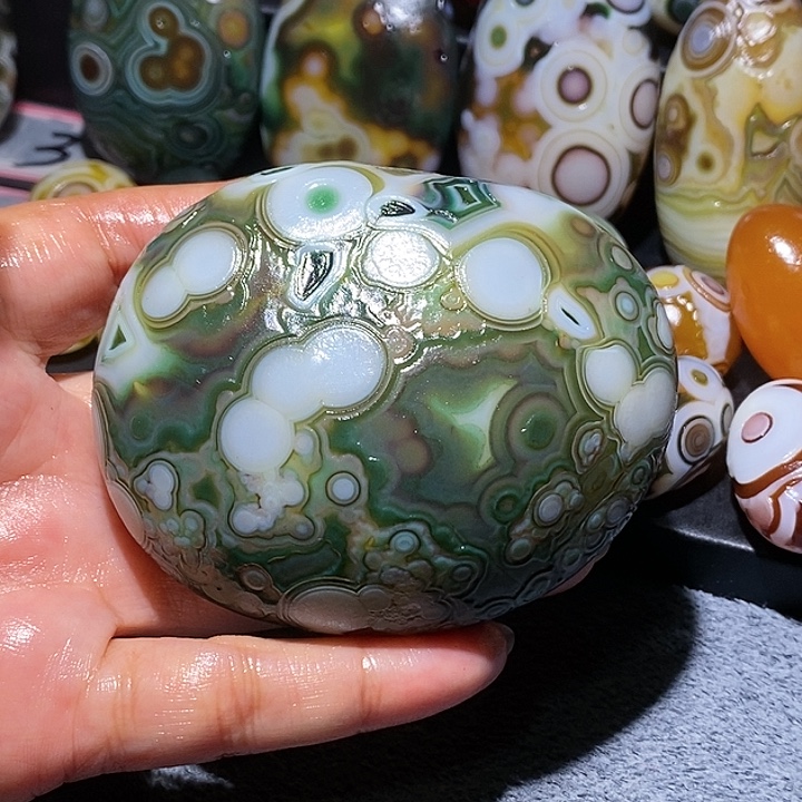 陈***头玛瑙/玉髓未镶嵌珠宝奇石