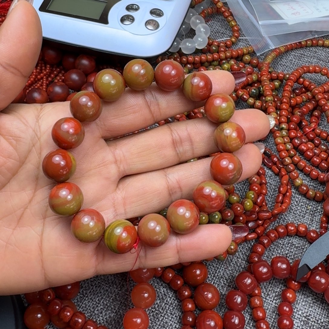 南红玛瑙未镶嵌手链