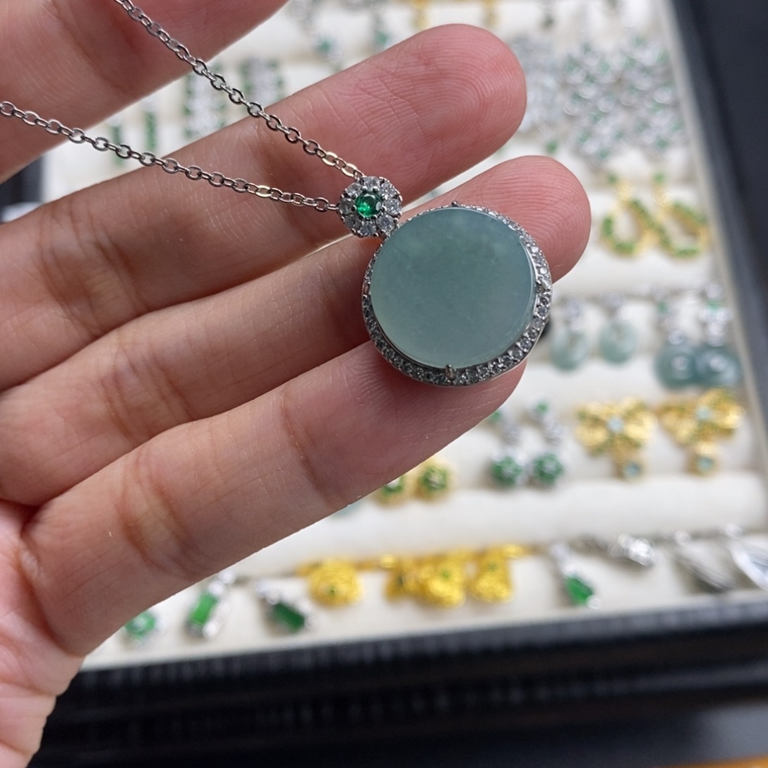 未镶嵌挂件翡翠翡翠