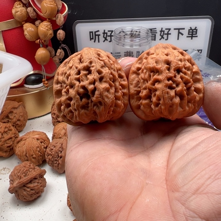虎***文玩核桃吊坠核桃