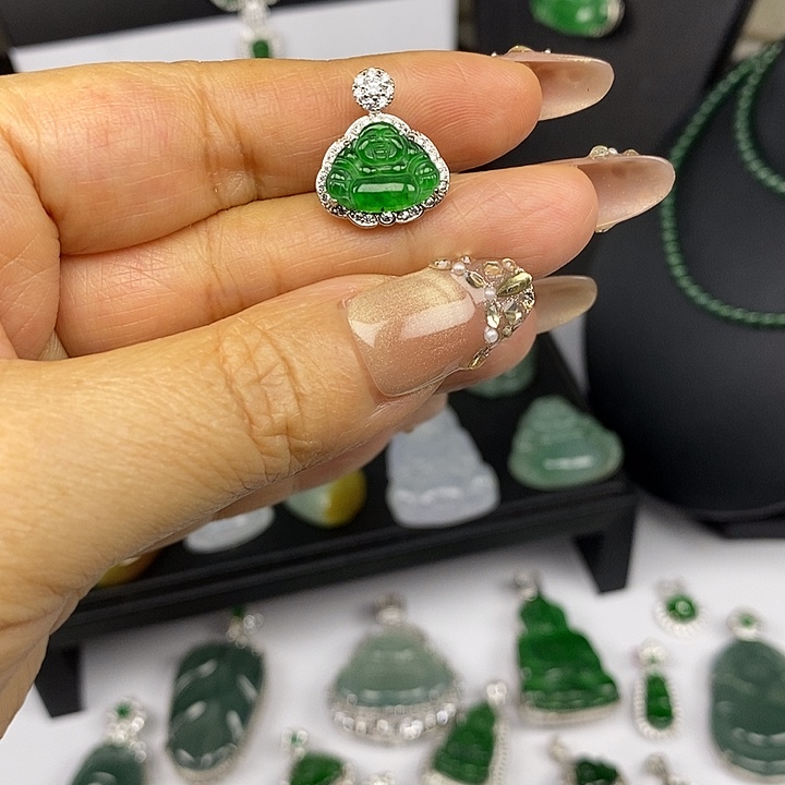 翡翠未镶嵌耳饰翡翠未镶嵌挂件