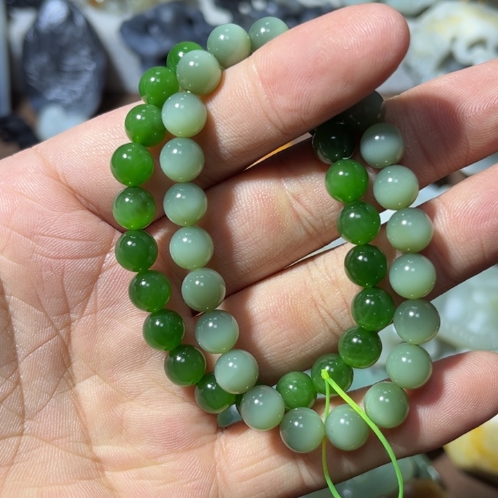 小***。和田玉未镶嵌挂件