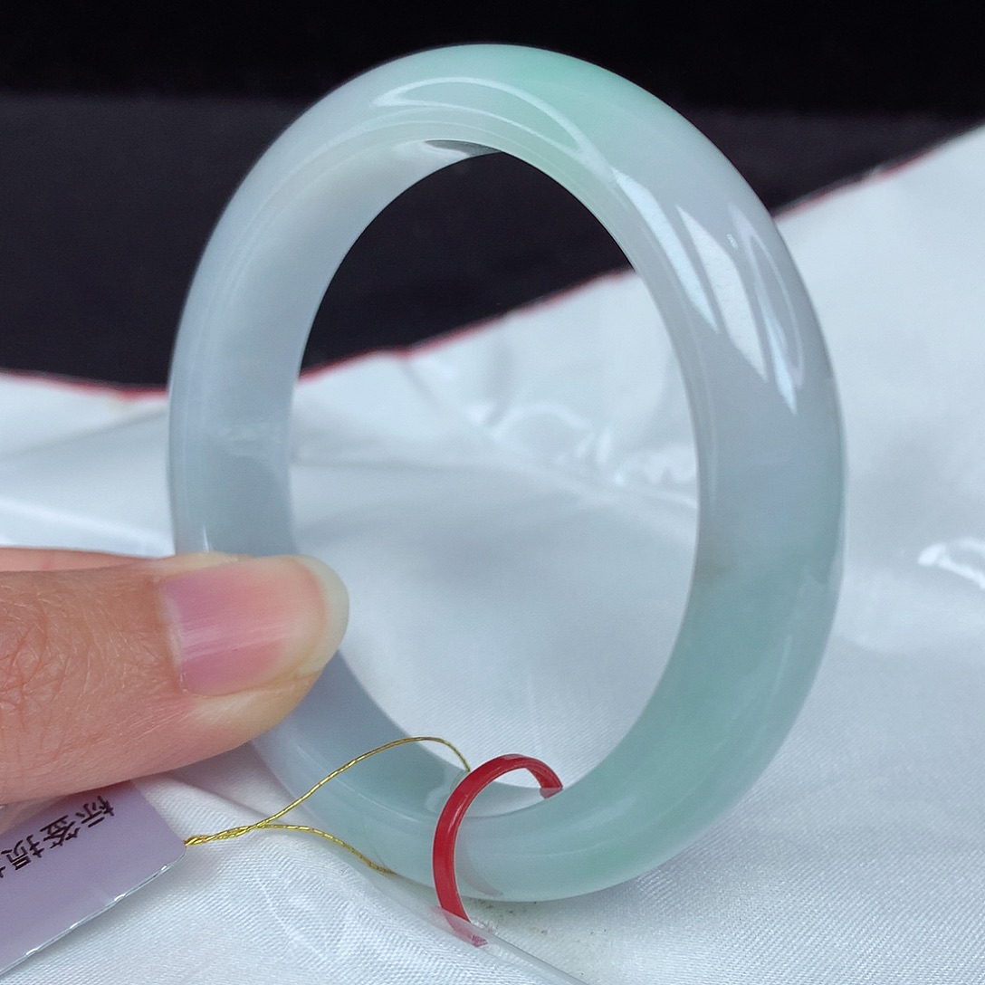 翡翠手镯未镶嵌52圈3949