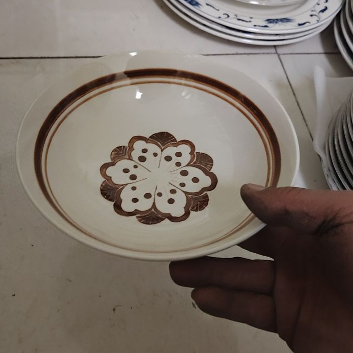 摆件陶瓷盘子碗啥都有