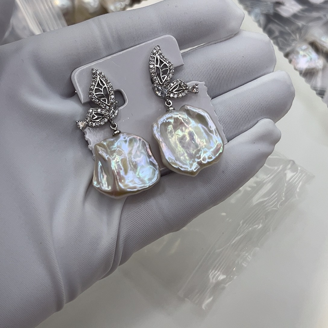 淡水珍珠耳饰合金