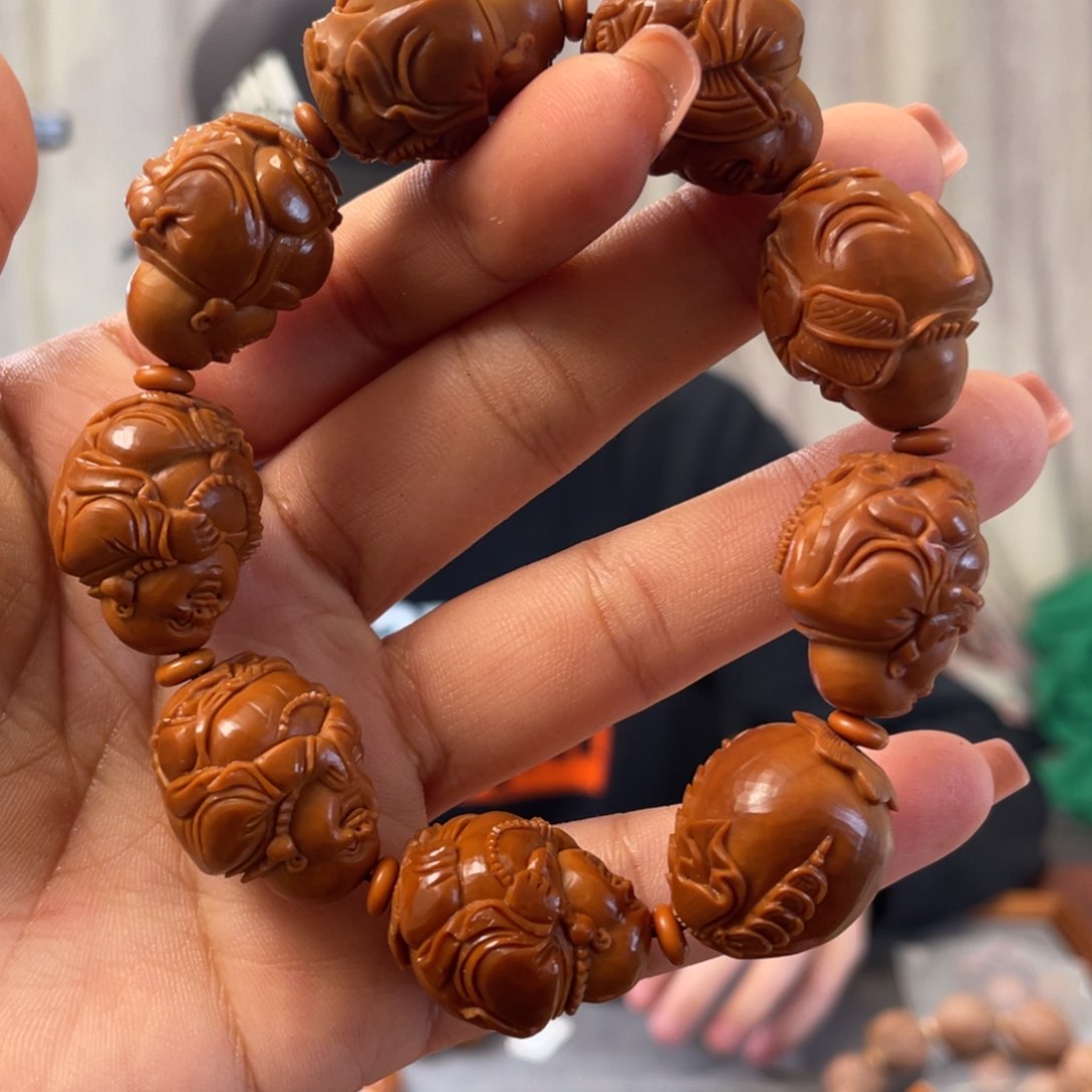 橄榄核吊坠2.0坐莲弥勒，水晶