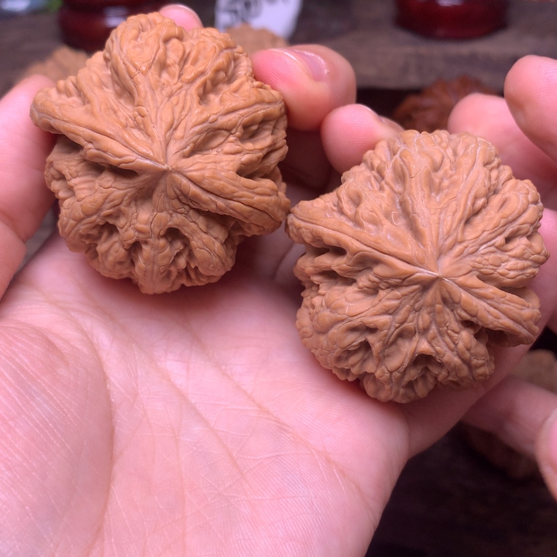 W***l文玩核桃吊坠45全品粗筋