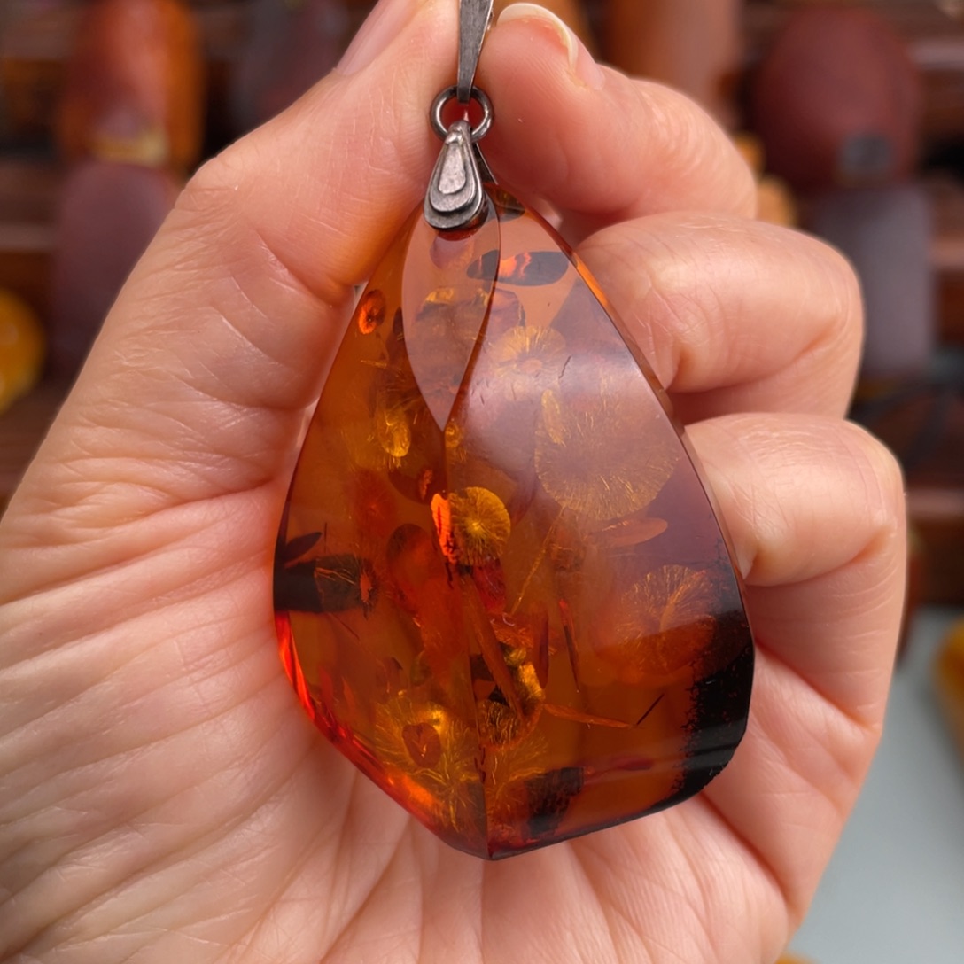 定制琥珀未镶嵌蜜蜡吊坠