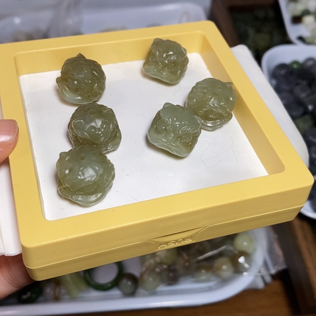 和田玉未镶嵌手链微瑕打包处理不退不换