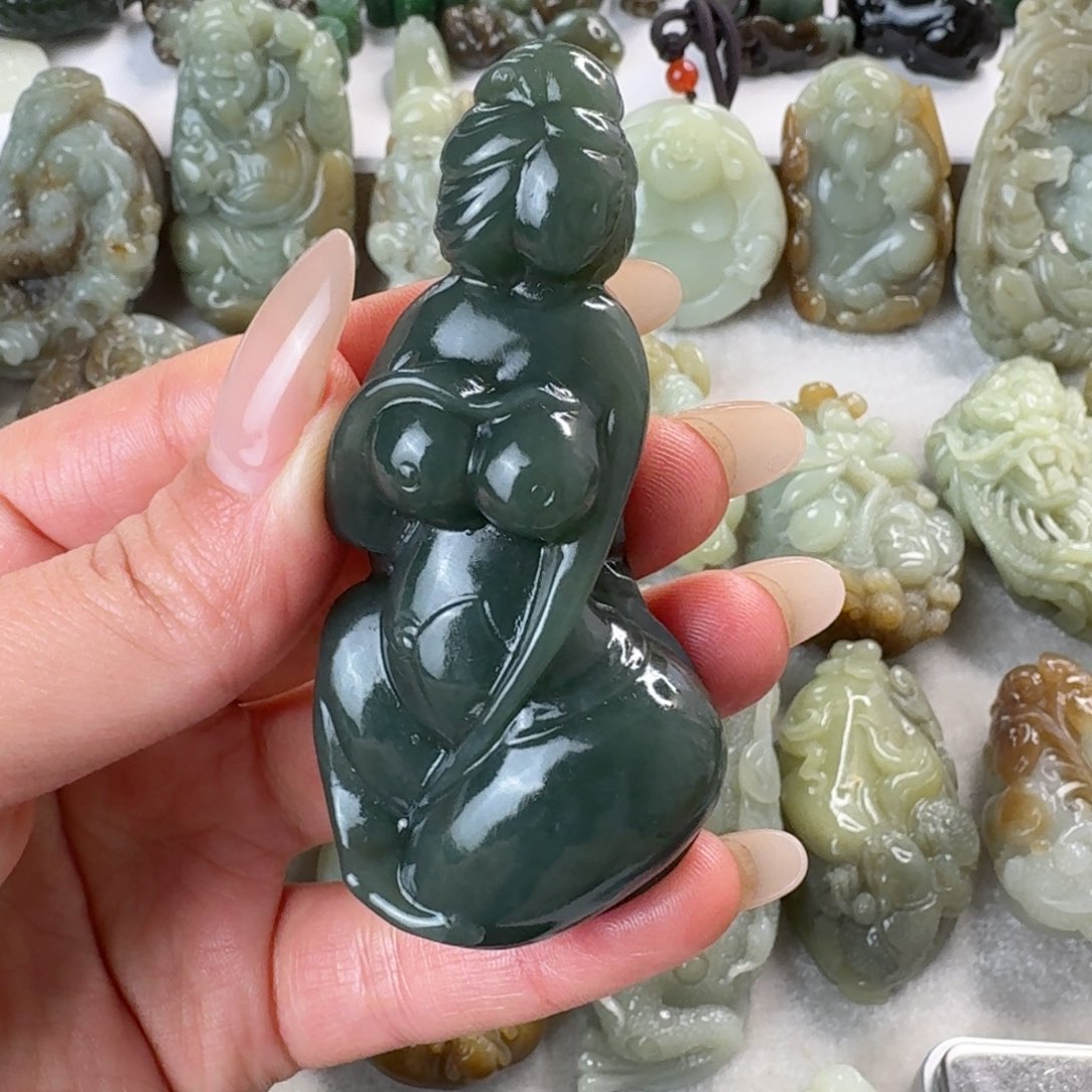 未镶嵌和田玉把件