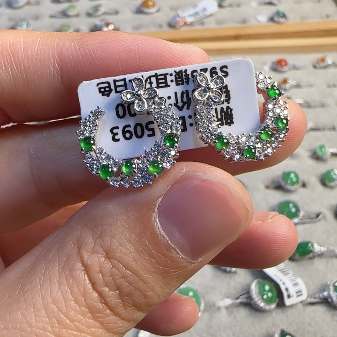 翡翠未镶嵌戒指翡翠