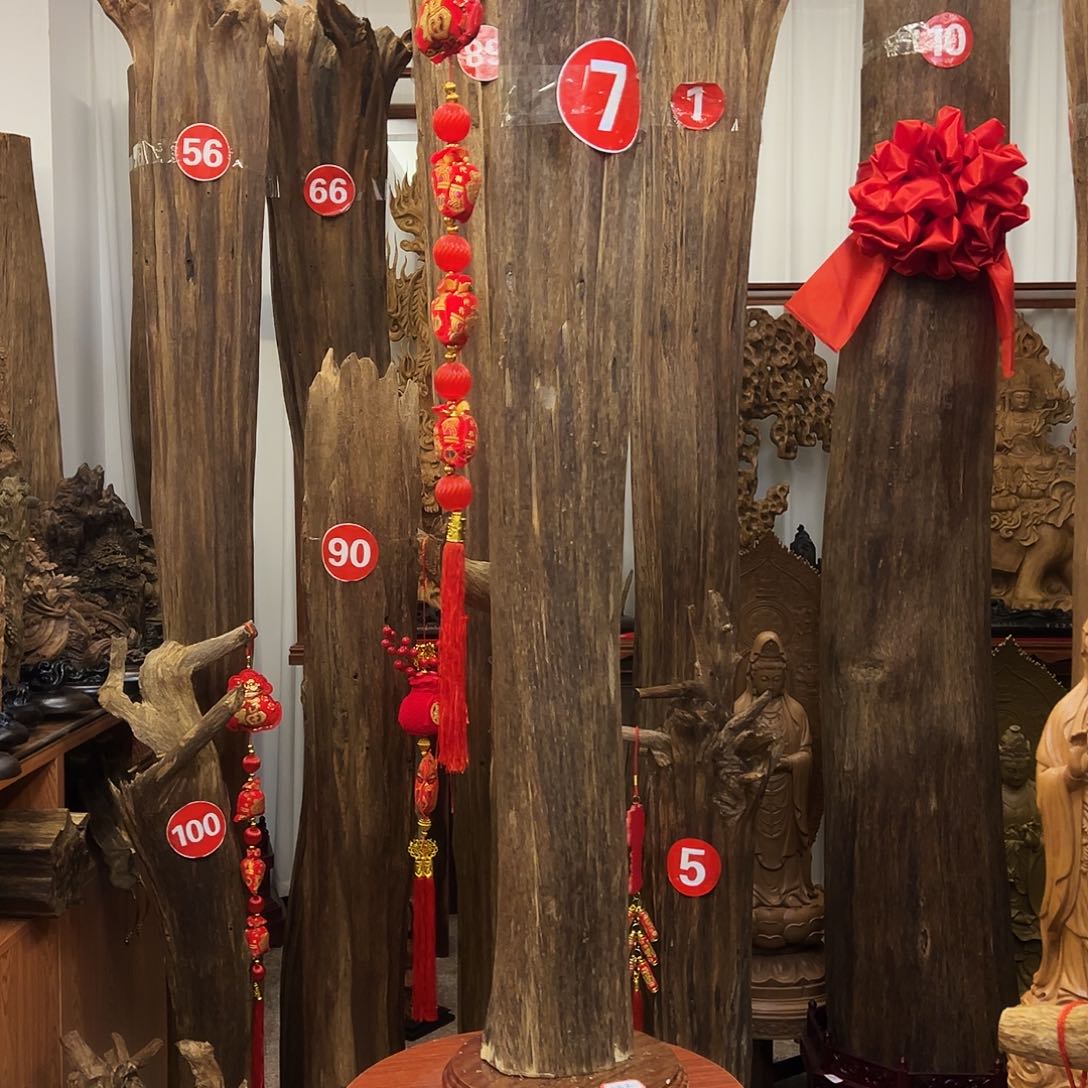 沉香摆件泽*沉香摆件➕底座