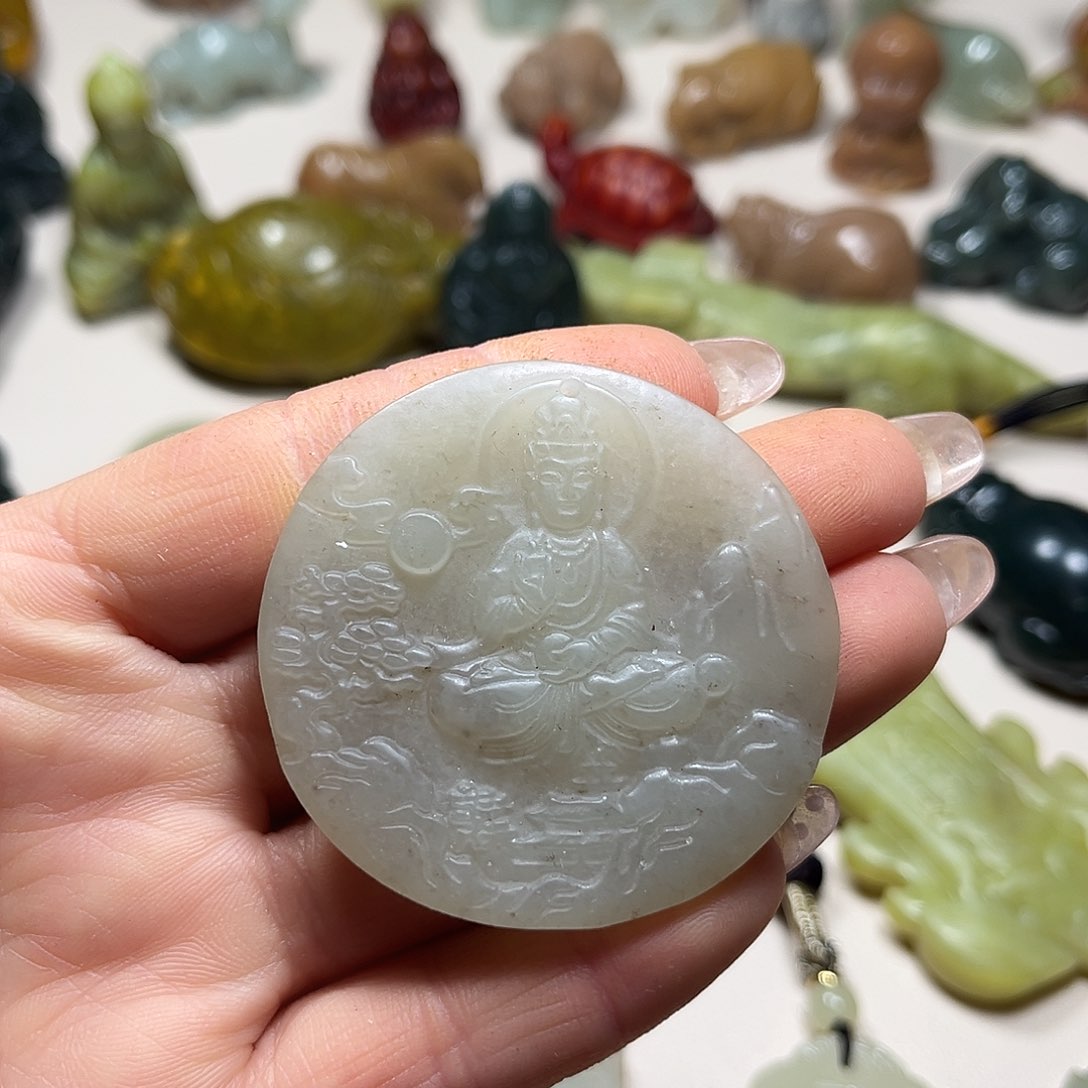 白玉菩提吊坠白玉菩提吊坠