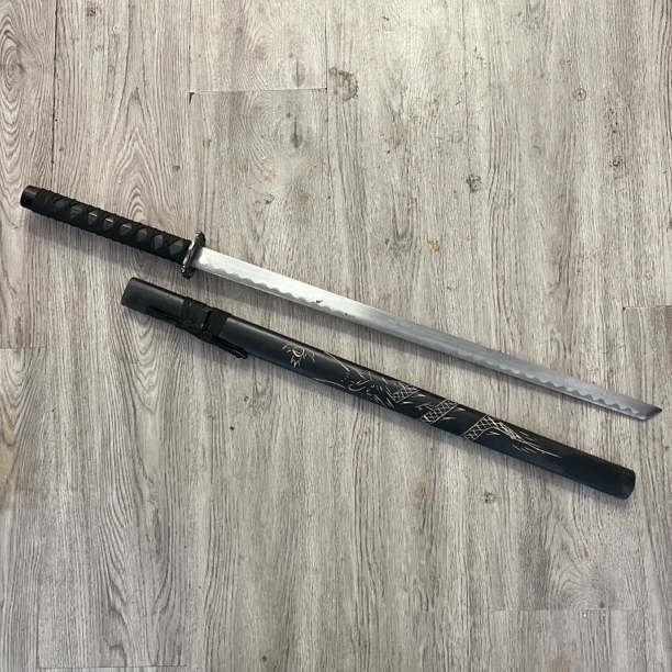 刻龙唐横刀 生锈 瑕疵 未开刃