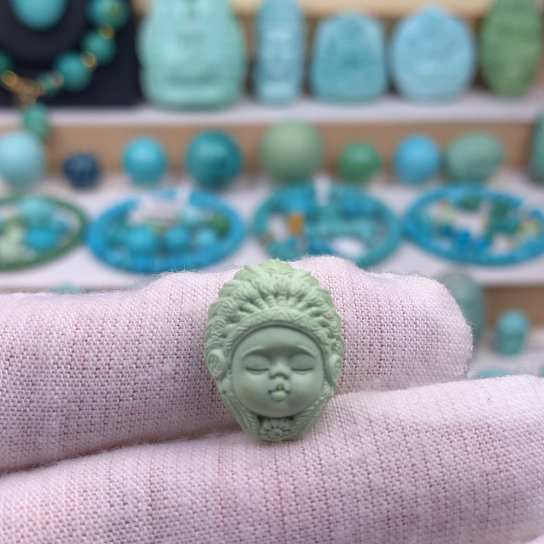 未镶嵌绿松石珠宝奇石