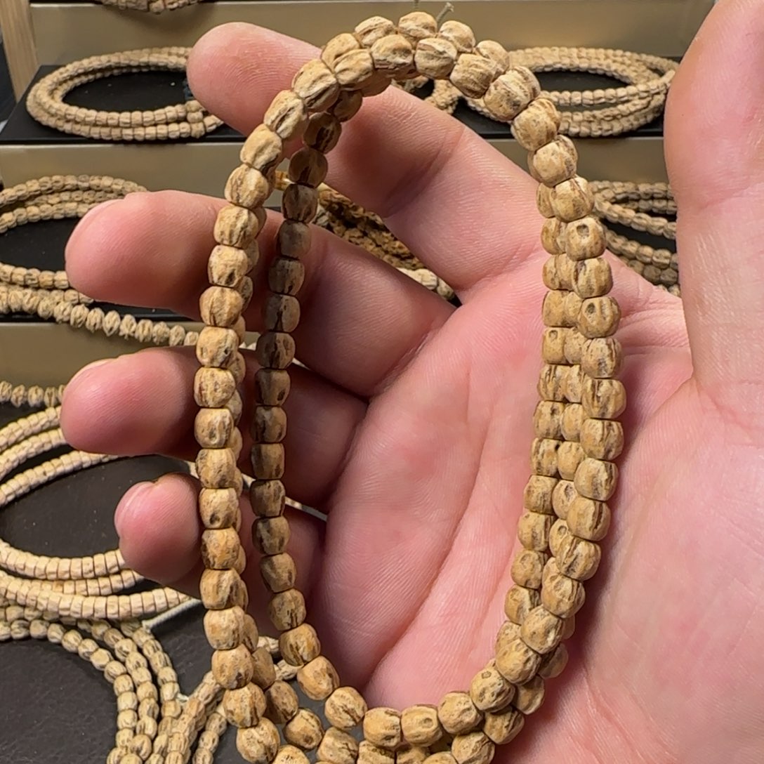 小***哥柏香籽/百香籽吊坠