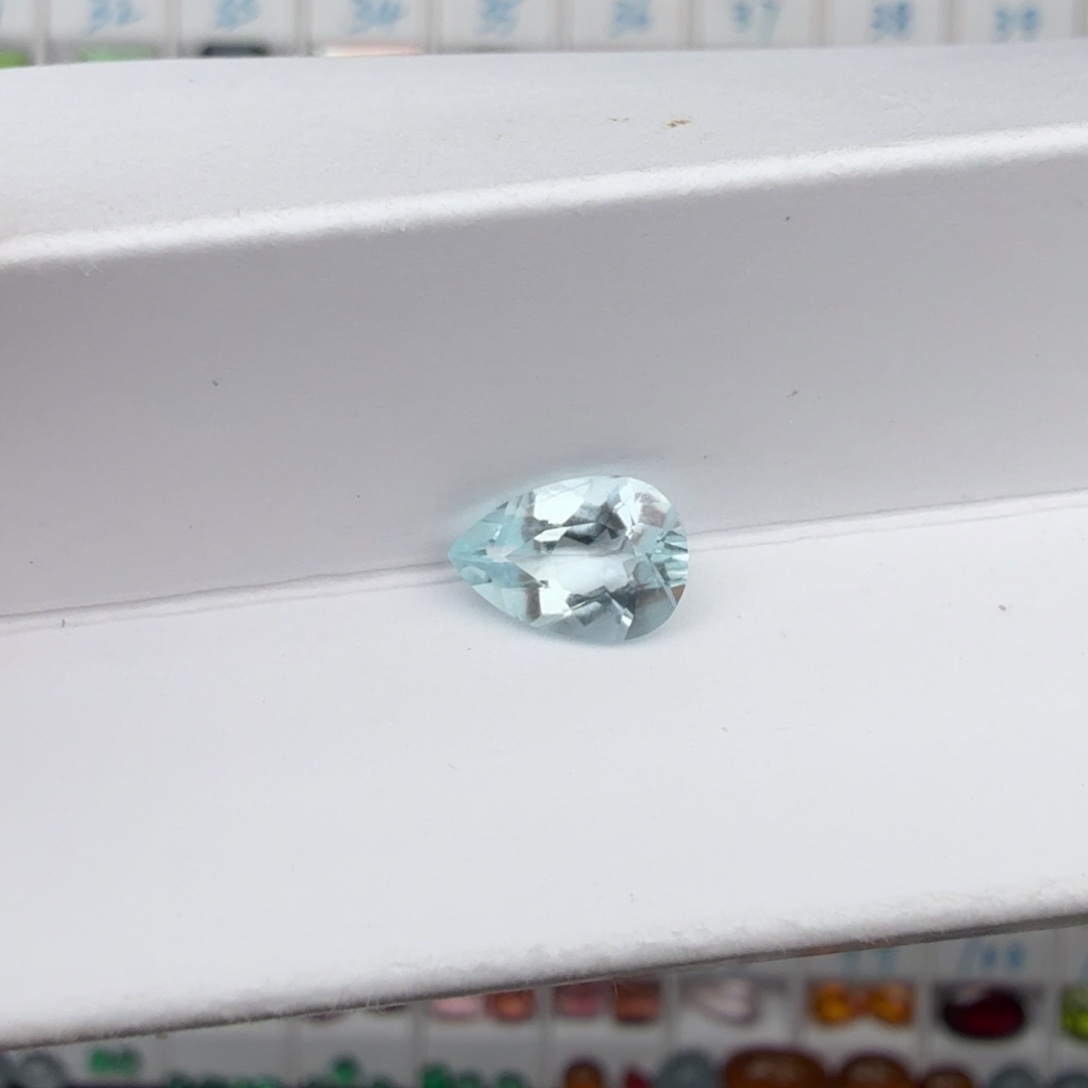 海蓝宝石裸石天然1.22克拉