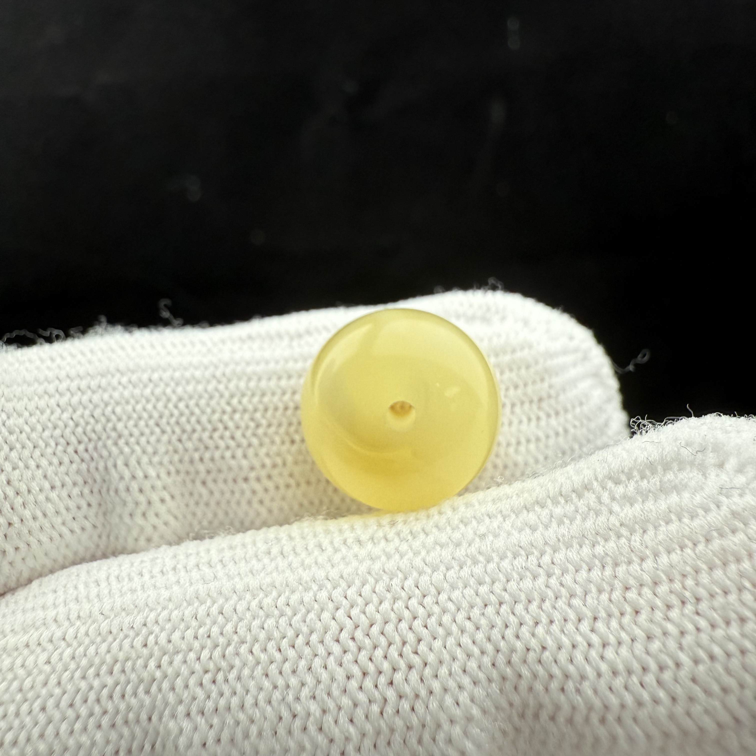 J2445天然原矿蜜蜡墩子12.8*10.3mm支持复检