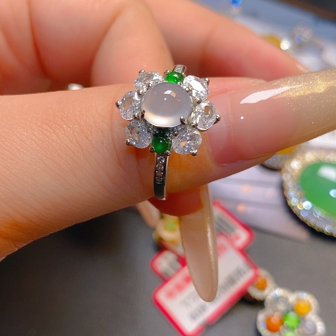 翡翠银S925镶嵌耳饰天然翡翠