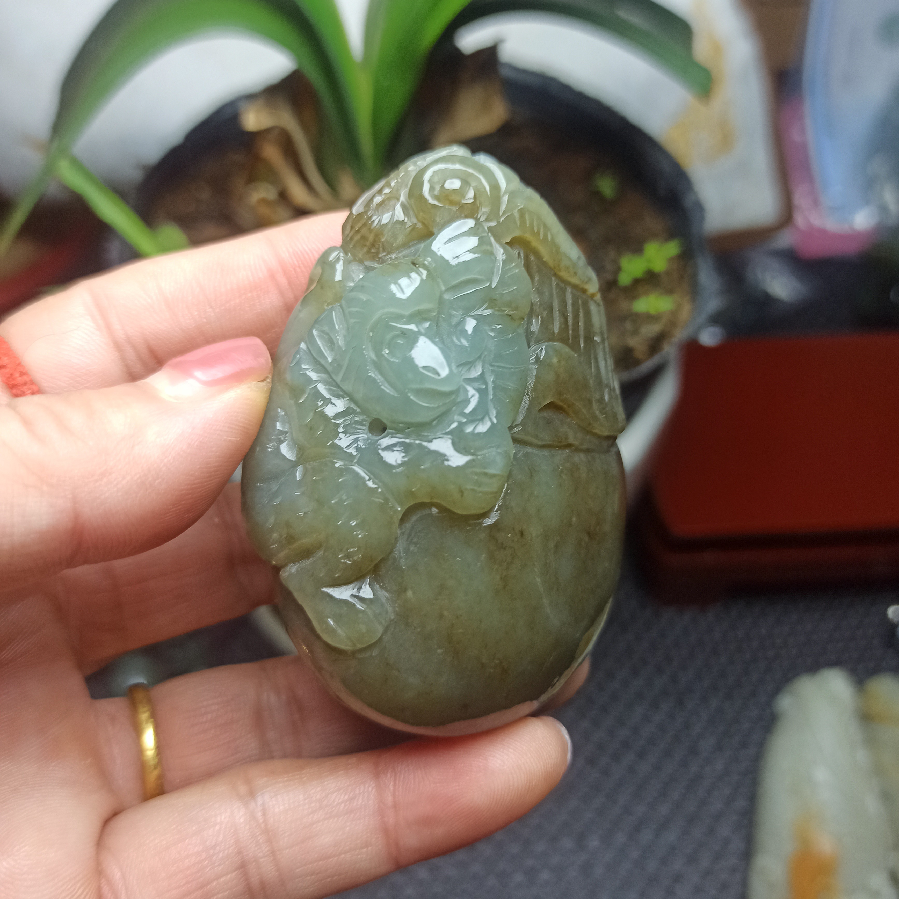 和田玉切莫料灵猴献寿