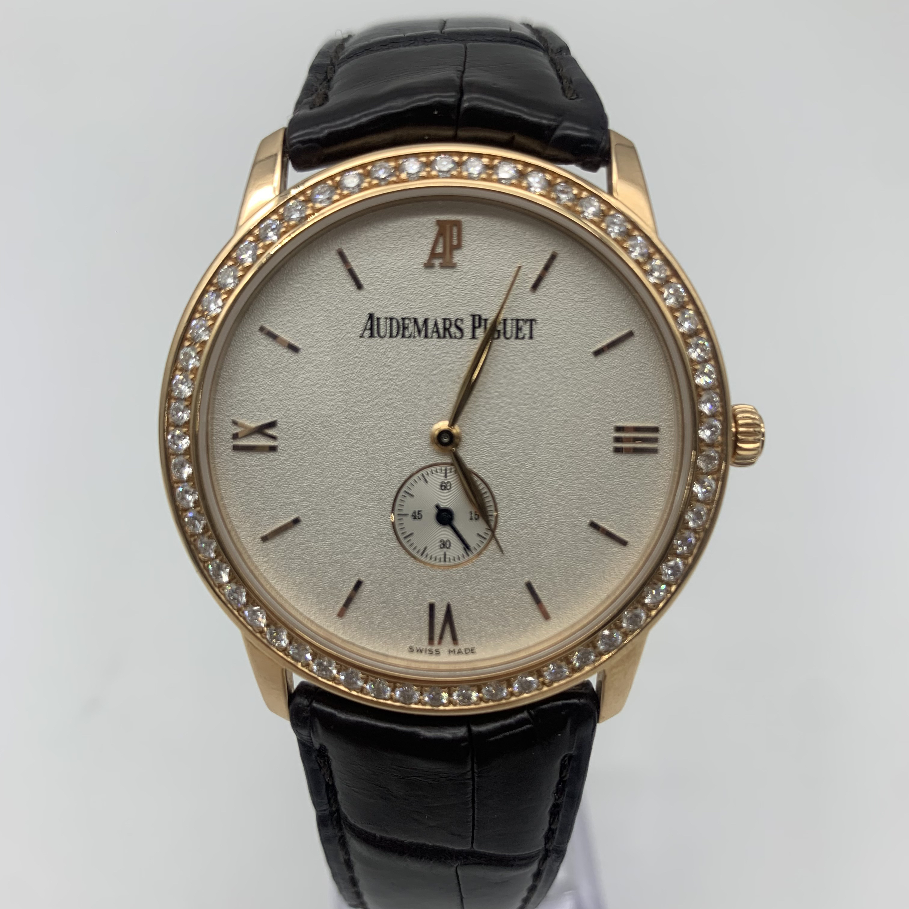 95新 AIPE/爱彼 男士系列 手动机械 原钻 k金 39MM