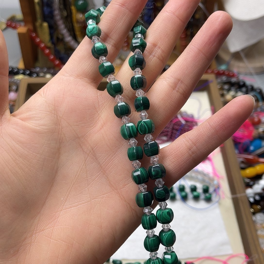 玛瑙/玉髓未镶嵌珠宝半成品卡8孔雀石六角珠一条