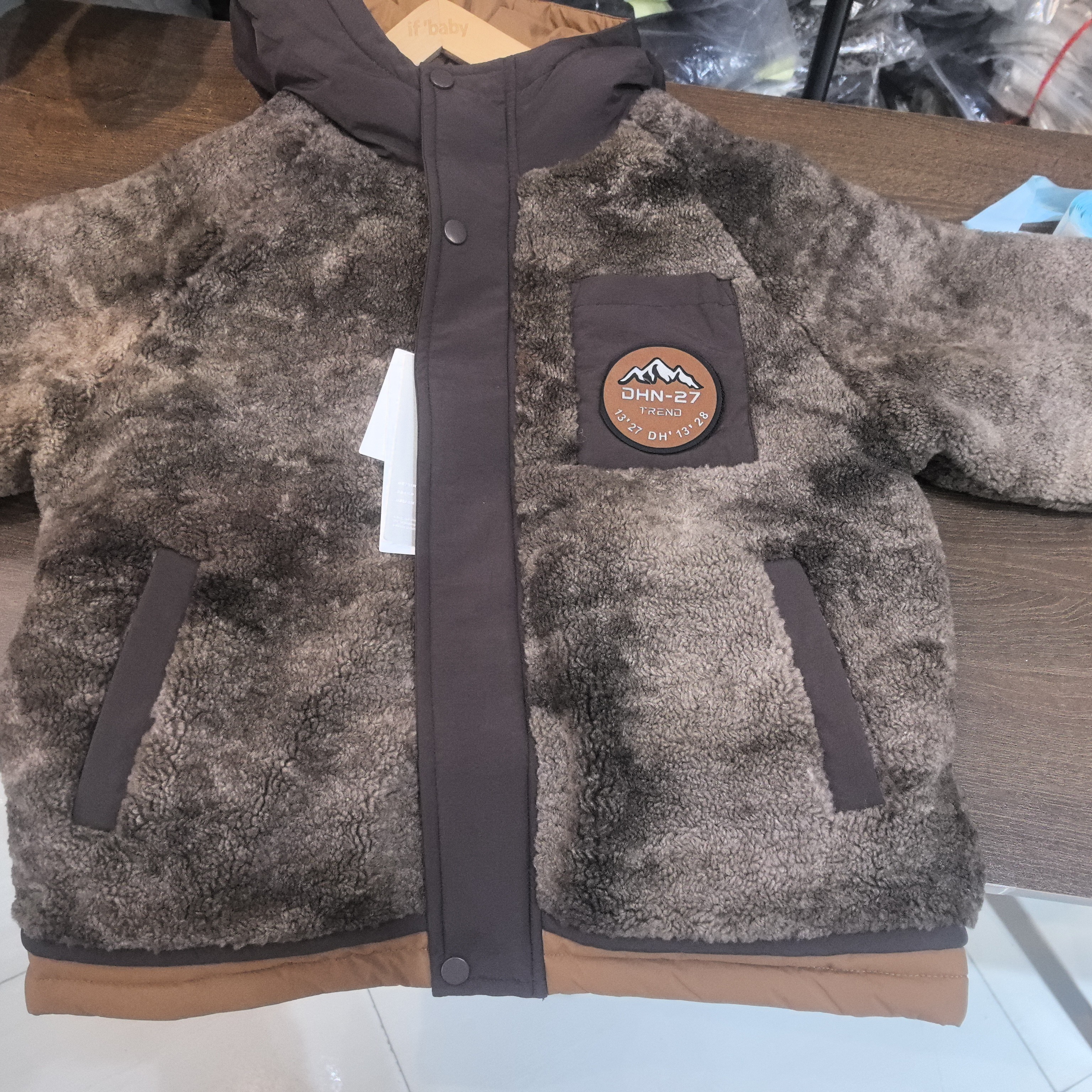 2025秋款夏季冬季牛仔外套冲锋衣儿童男童童装套装时尚