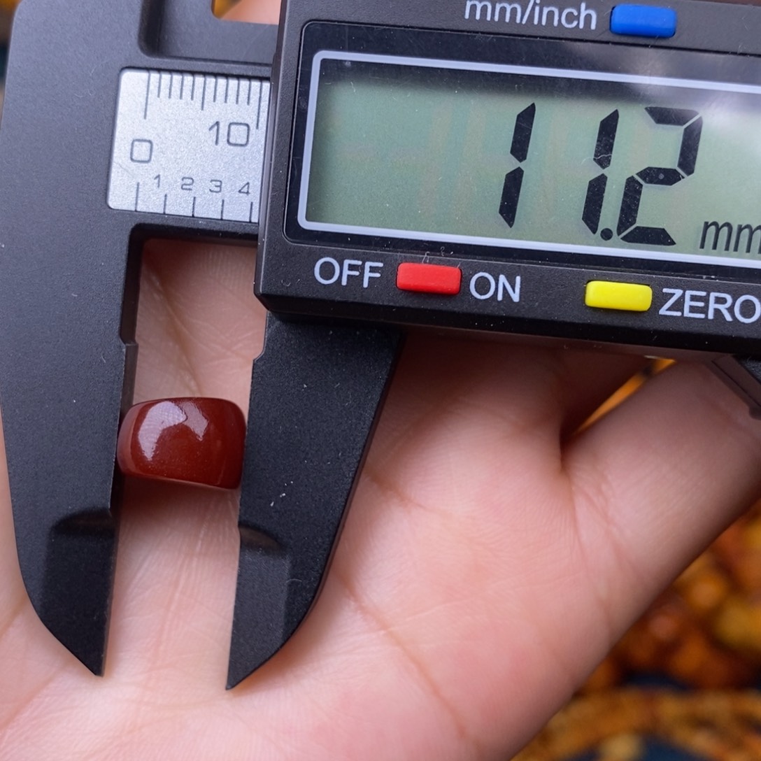 蜜蜡裸石未镶嵌蜜蜡