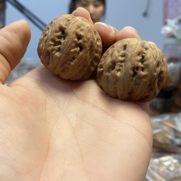 把件文玩核桃40平谷元宝尖黄