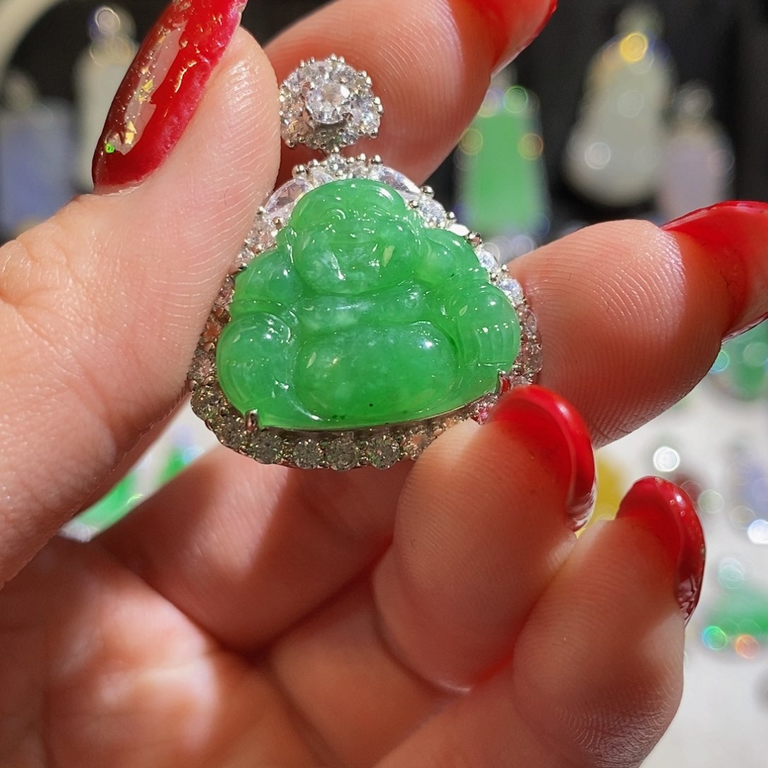 翡翠颈饰银S925镶嵌天然翡翠