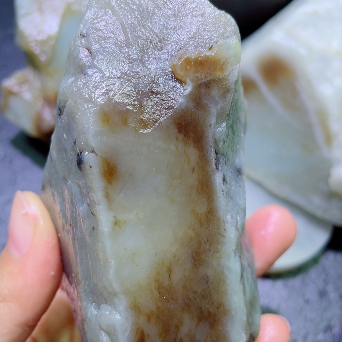 和田玉未镶嵌珠宝半成品