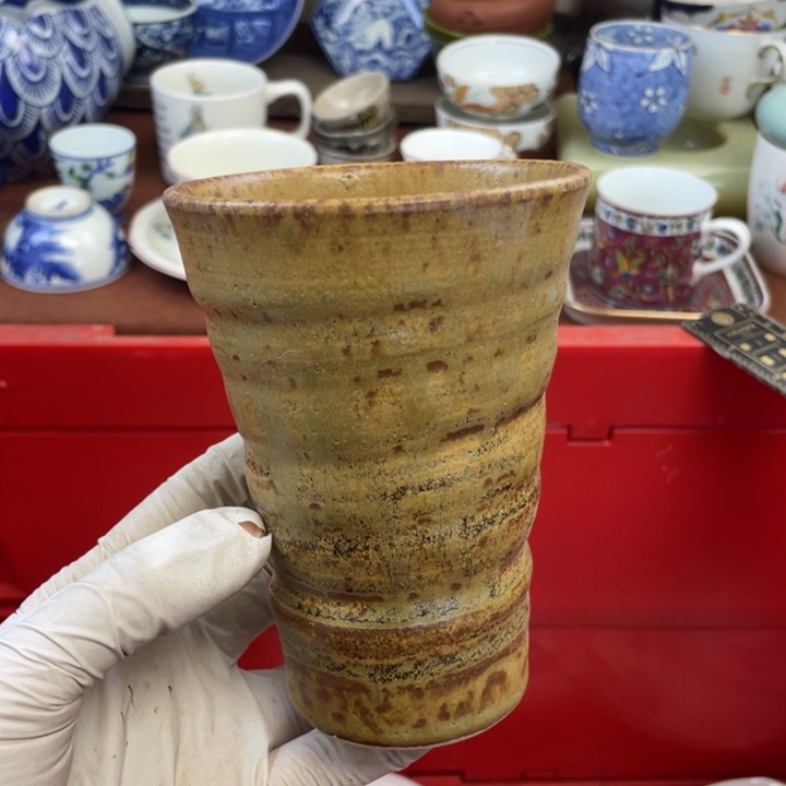 他家瓷器真美…开播了