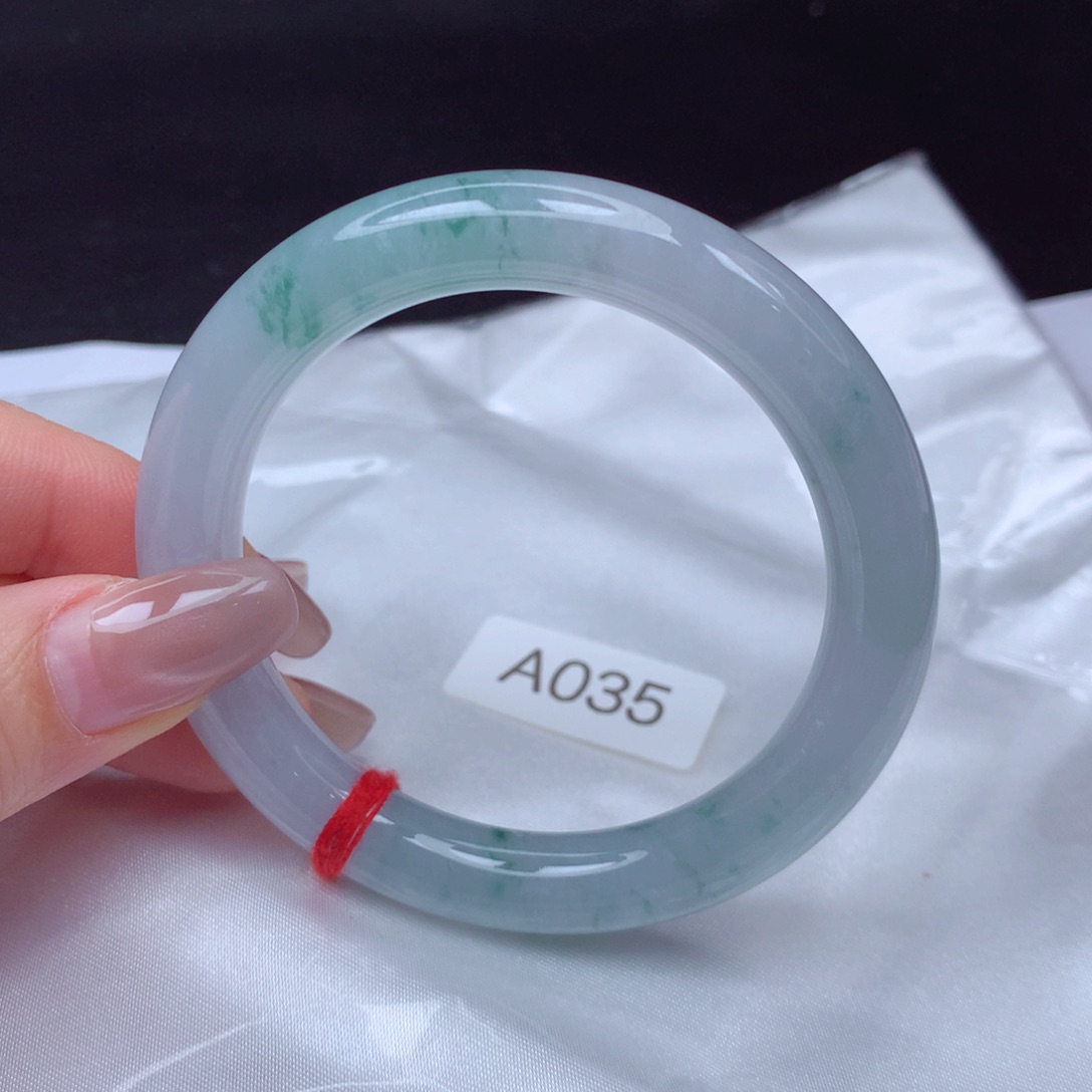 翡翠手镯未镶嵌手镯54