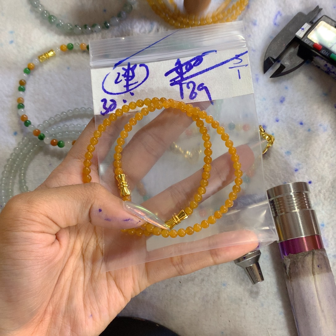 定制翡翠未镶嵌天然缅甸翡翠多样性