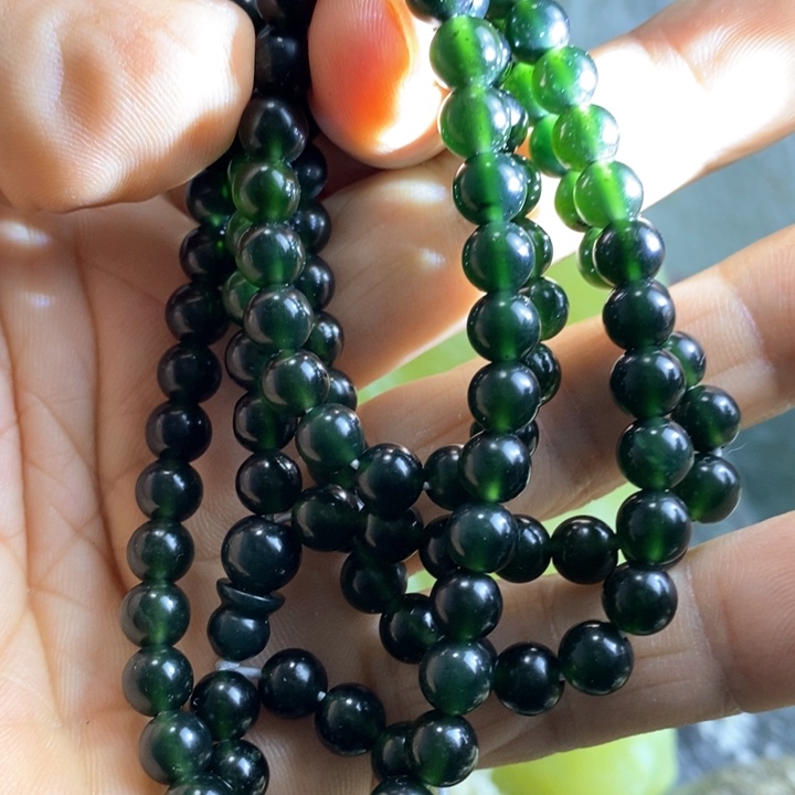 蛇纹石玉珠宝岫玉原石未镶嵌