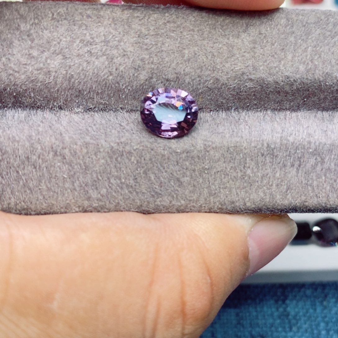 尖晶石裸石未镶嵌尖晶石2.24克拉