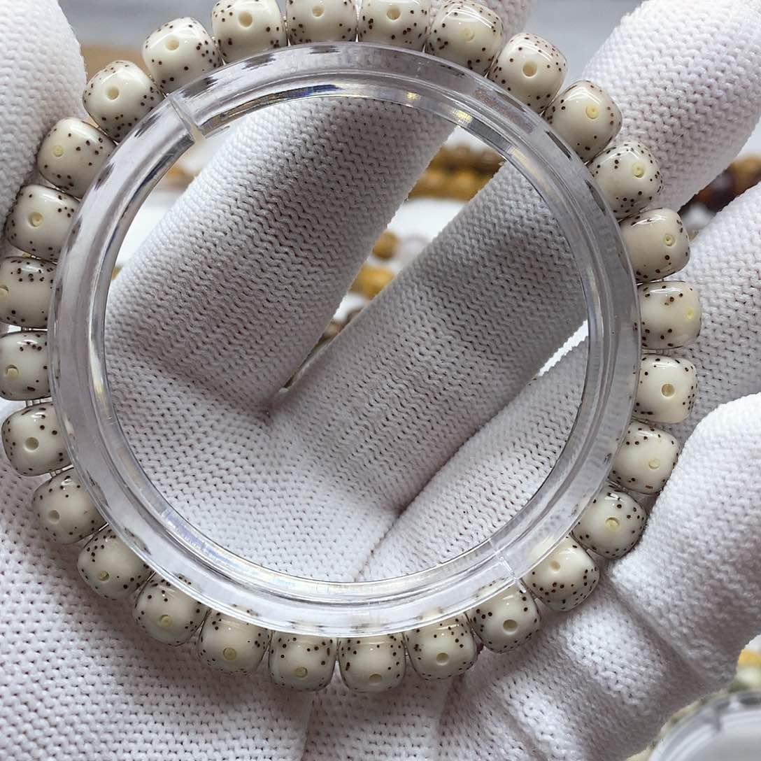 星月菩提手串7:8大眼睛ci b