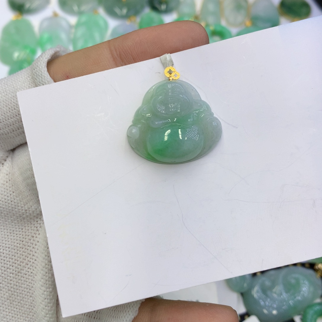 翡翠颈饰未镶嵌翡翠