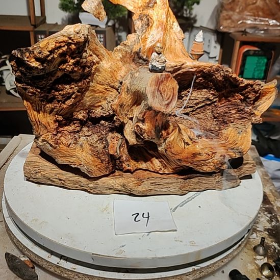 鹰***9松木24北沉香琥珀木天然造型山水摆件