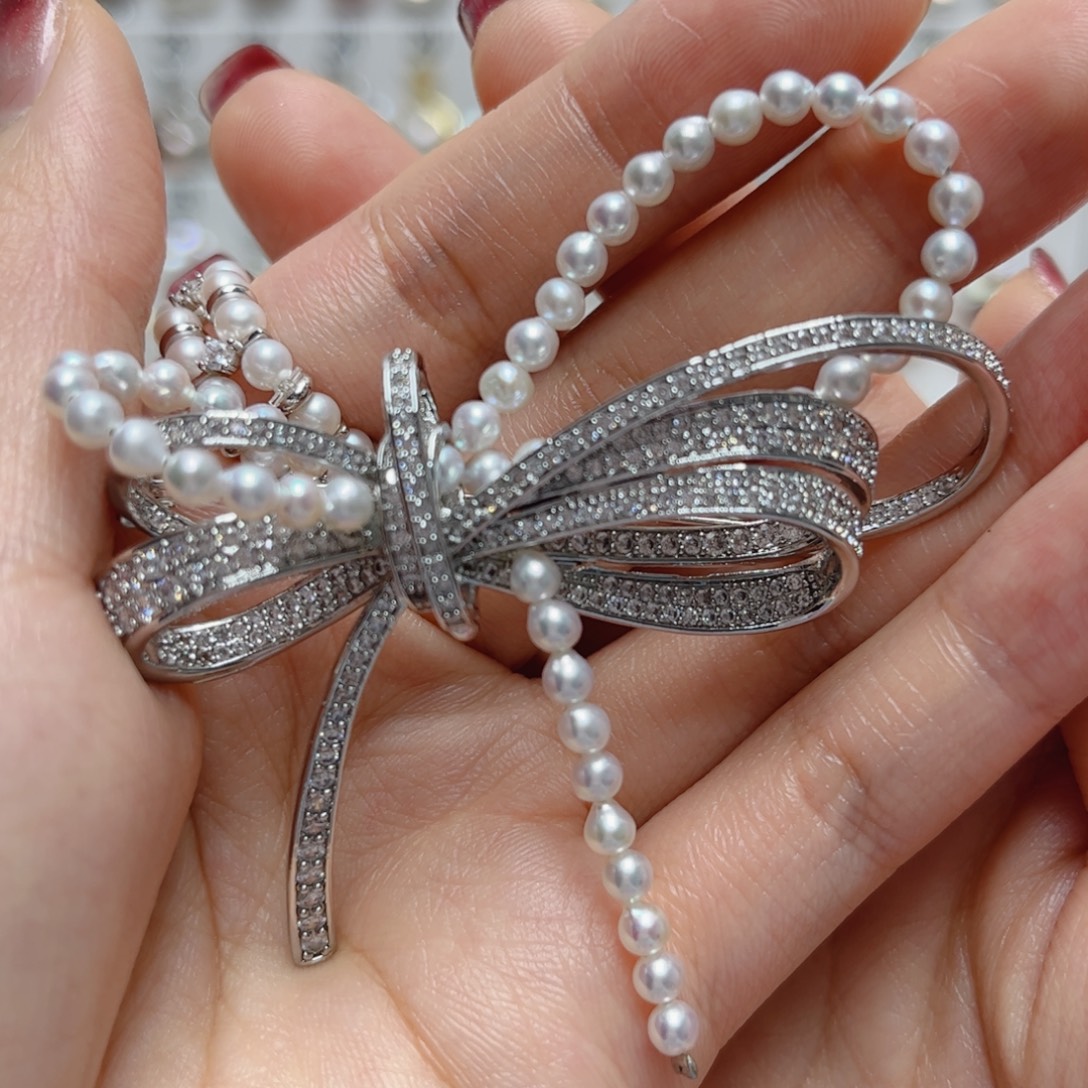 小***冲未镶嵌颈饰淡水珍珠