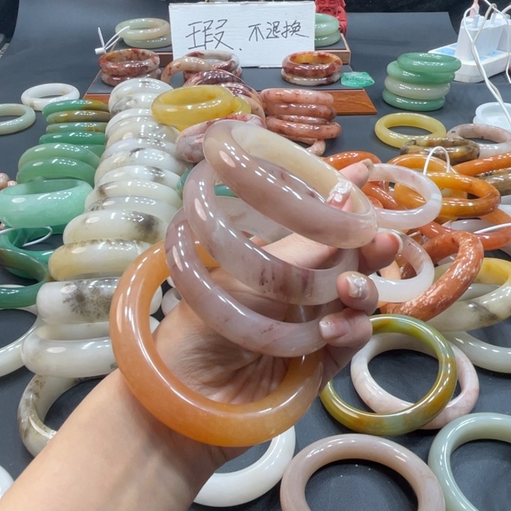 夢***影石英质玉钛钢珠宝奇石