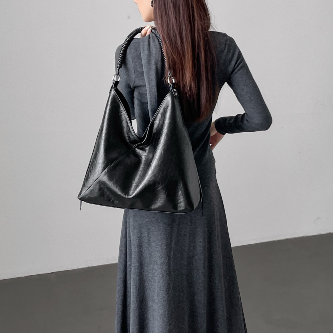 秋季新款软皮高级感大号托特包双肩带腋下斜挎通勤包