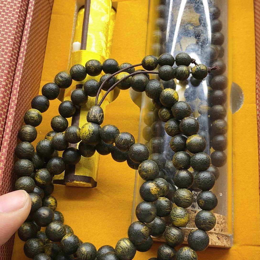 阴沉木无事牌成品的设计理念