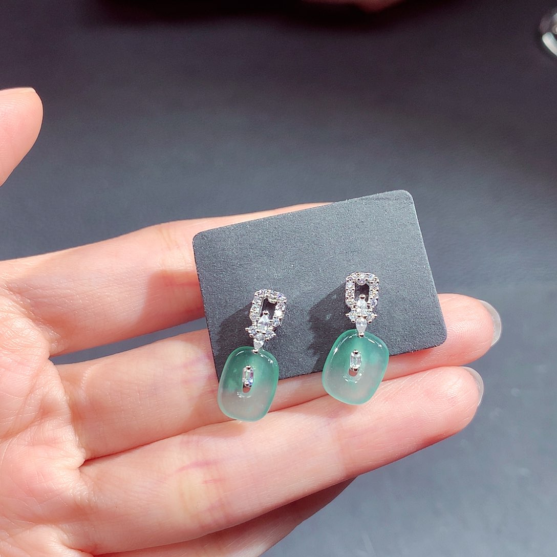 未镶嵌戒指翡翠翡翠