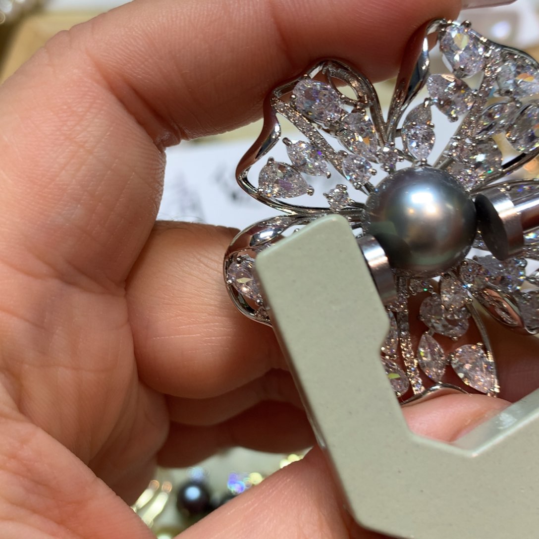 海水珍珠胸饰未镶嵌