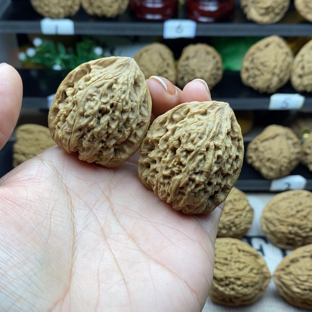 逐***日吊坠文玩核桃南疆