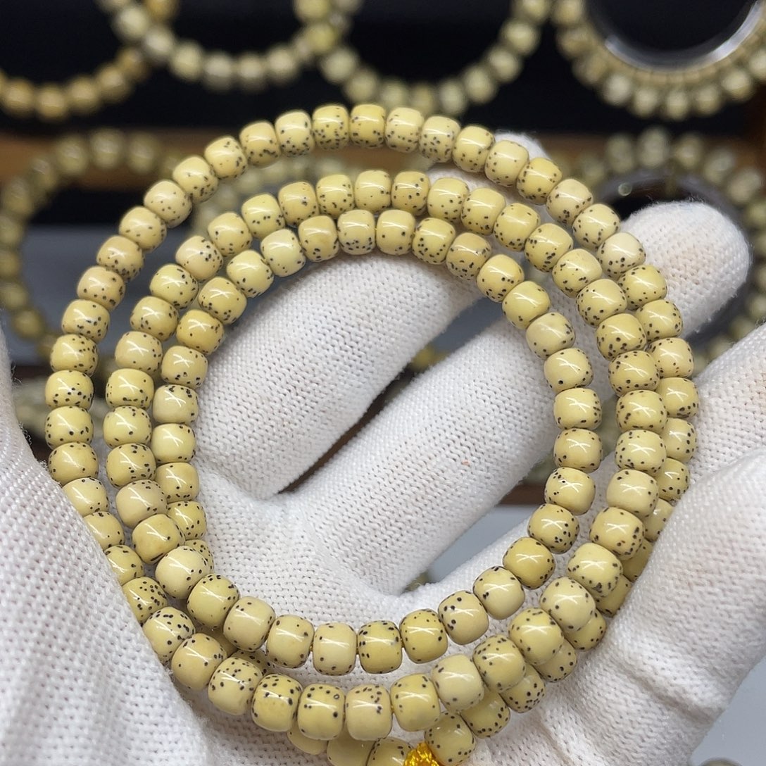 星月菩提手串6-5，河豚大留白