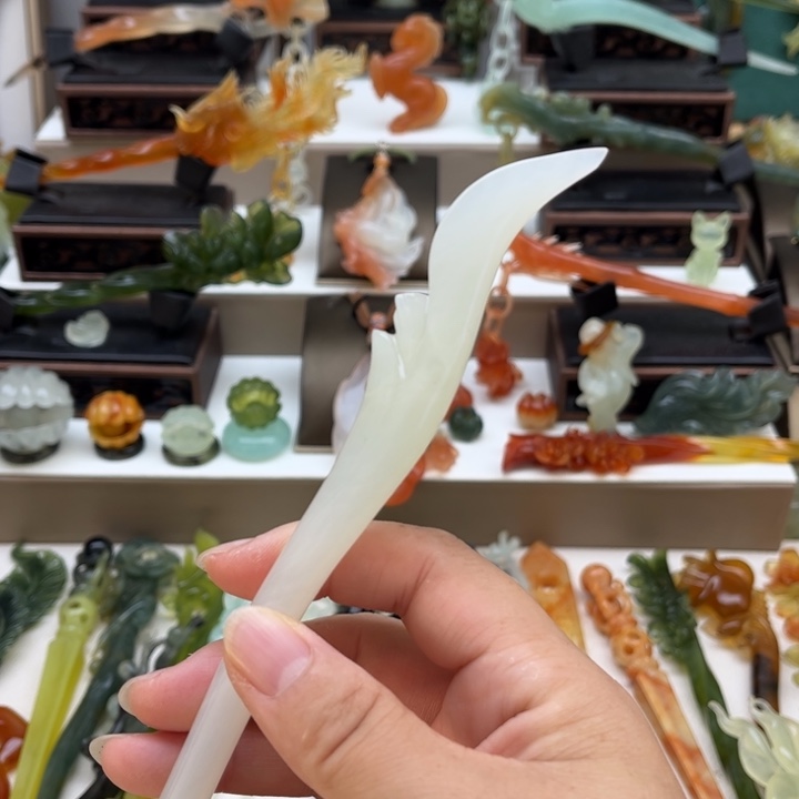 蛇纹石玉未镶嵌岫玉发簪