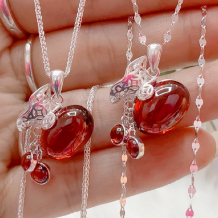 足银玻璃银制品 足银990银重工福气满满红玻流苏钱袋项链0460