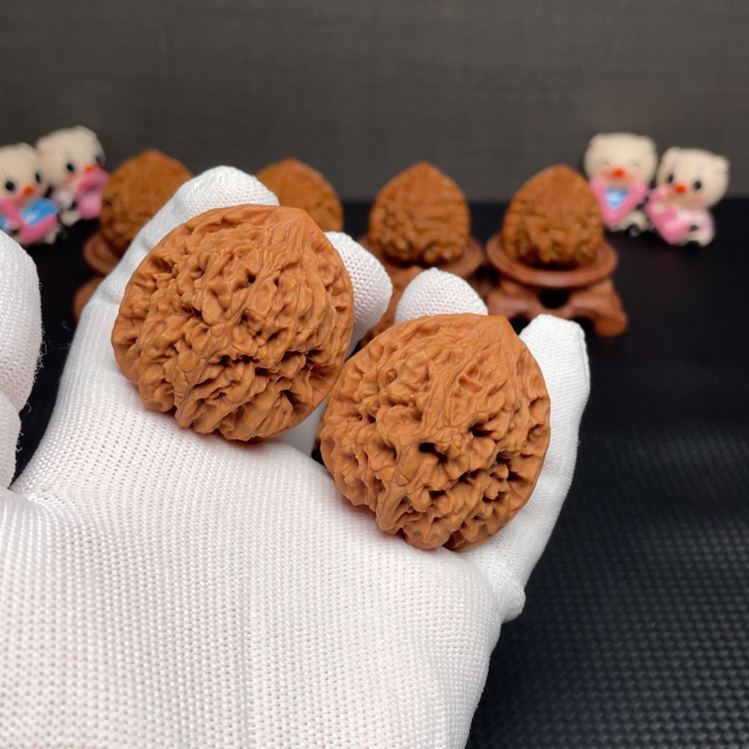 文玩核桃把件古龙